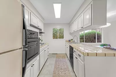 3310 Fleetwood Dr, San Bruno, CA 94066 - Photo 7