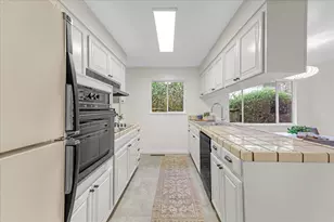 3310 Fleetwood Dr, San Bruno, CA 94066 - Photo 7