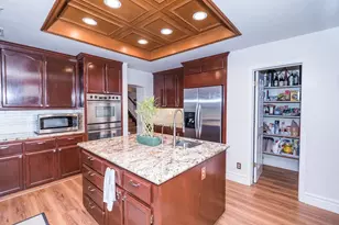 17400 Serene Dr, Morgan Hill, CA 95037 - Photo 19