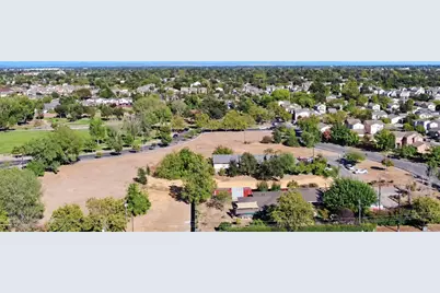 371 Ford Rd, Sacramento, CA 95838 - Photo 7