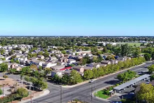 371 Ford Rd, Sacramento, CA 95838 - Photo 9