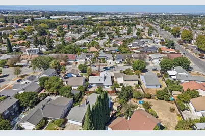 1972 Doxey Dr, San Jose, CA 95131 - Photo 63