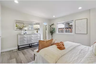 1972 Doxey Dr, San Jose, CA 95131 - Photo 21