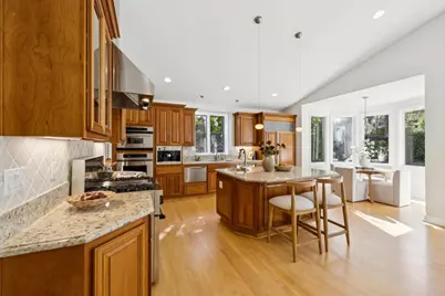 124 Yerba Santa Ave, Los Altos, CA 94022 - Photo 19