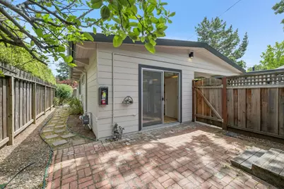 1555 Stanford Ave, Palo Alto, CA 94306 - Photo 21