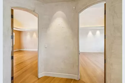 12500 Corbetta Ln, Los Altos Hills, CA 94022 - Photo 53