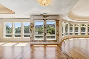 12500 Corbetta Ln, Los Altos Hills, CA 94022 - Photo 11