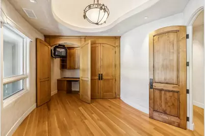 12500 Corbetta Ln, Los Altos Hills, CA 94022 - Photo 85