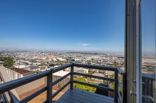 1021 Goettingen St, San Francisco, CA 94134 - Photo 19