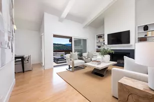 3374 La Mesa Dr 15, San Carlos, CA 94070 - Photo 1