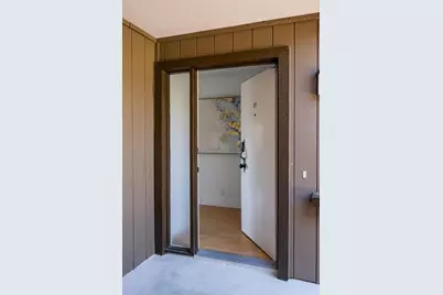 3374 La Mesa Dr 15, San Carlos, CA 94070 - Photo 23