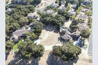 2391 Mantelli Dr, Gilroy, CA 95020 - Photo 37