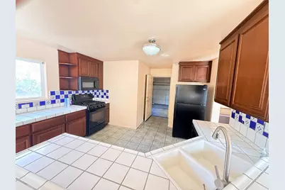 147 Willowcreek St, Watsonville, CA 95076 - Photo 3
