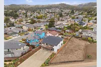355 Avenue Alhambra, El Granada, CA 94018 - Photo 59
