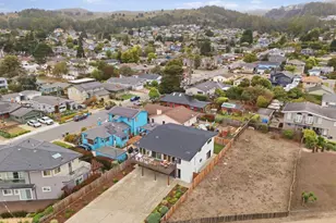 355 Ave Alhambra, El Granada, CA 94018 - Photo 59