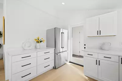 2121 Arthur Ave, Belmont, CA 94002 - Photo 15