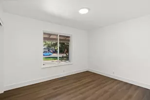 19488 Brockton Ln, Saratoga, CA 95070 - Photo 13