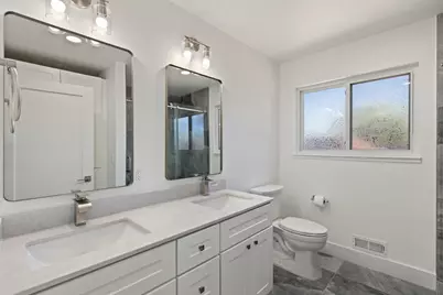 19488 Brockton Ln, Saratoga, CA 95070 - Photo 19