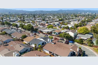 2104 Meadow View Pl, San Mateo, CA 94401 - Photo 41