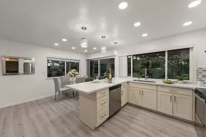 1001 Phelps Ave, San Jose, CA 95117 - Photo 13