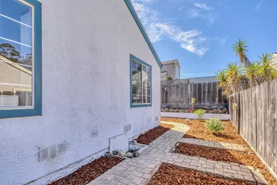 4 Primrose Cir, Seaside, CA 93955 - Photo 27