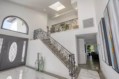 17813 Oakrock Ct, Granada Hills, CA 91344 - Photo 11