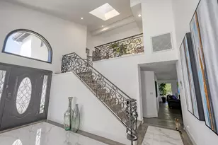 17813 Oakrock Ct, Granada Hills, CA 91344 - Photo 11