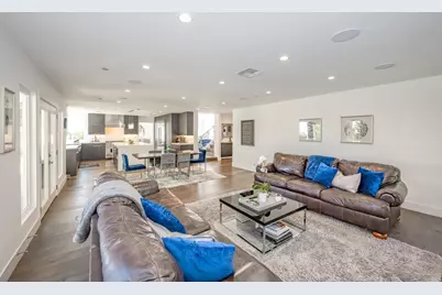 17813 Oakrock Ct, Granada Hills, CA 91344 - Photo 21