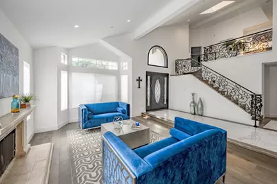 17813 Oakrock Ct, Granada Hills, CA 91344 - Photo 5