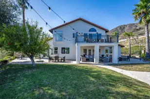 17813 Oakrock Ct, Granada Hills, CA 91344 - Photo 45