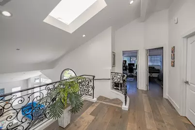 17813 Oakrock Ct, Granada Hills, CA 91344 - Photo 27