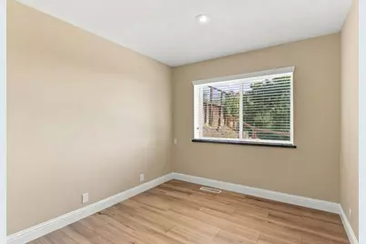 1051 Hewitt Dr, San Carlos, CA 94070 - Photo 19