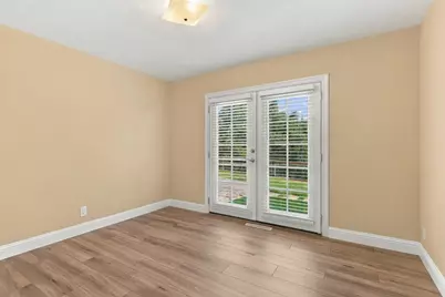 1051 Hewitt Dr, San Carlos, CA 94070 - Photo 23
