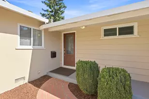 1051 Hewitt Dr, San Carlos, CA 94070 - Photo 3