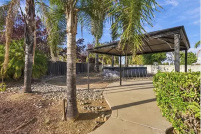 1961 Sugarloaf Mountain Ct, Antioch, CA 94531 - Photo 41