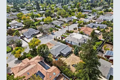 18613 Devon Ave, Saratoga, CA 95070 - Photo 9