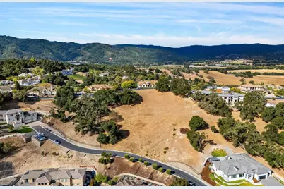 8983 Mimosa Ct, Gilroy, CA 95020 - Photo 15