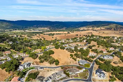 8983 Mimosa Ct, Gilroy, CA 95020 - Photo 21