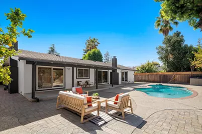 20301 Kirkmont Dr, Saratoga, CA 95070 - Photo 41