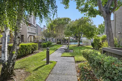 20 Cove Ln, Redwood City, CA 94065 - Photo 49