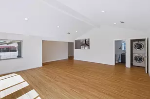 148 Walker Dr, Mountain View, CA 94043 - Photo 17