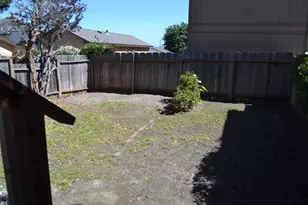 383 Clay St, Monterey, CA 93940 - Photo 7