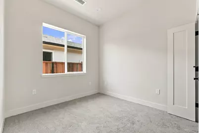 614 Fulton Way, Hollister, CA 95023 - Photo 27