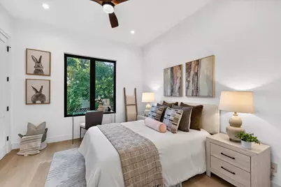 1084 Moffett Cir, Palo Alto, CA 94303 - Photo 9