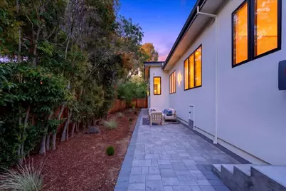 1084 Moffett Cir, Palo Alto, CA 94303 - Photo 59