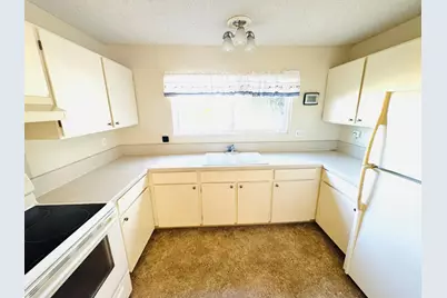 3258 Villa Cir, Marina, CA 93933 - Photo 9