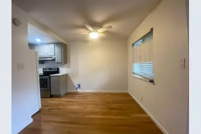 3813 Barker Dr, San Jose, CA 95117 - Photo 27