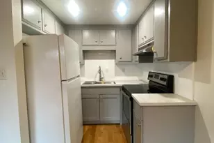 3813 Barker Dr, San Jose, CA 95117 - Photo 23
