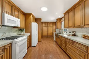 La Paz, Campbell, CA 95008 - Photo 11