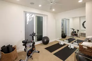 10650 Magdalena Rd, Los Altos Hills, CA 94024 - Photo 45